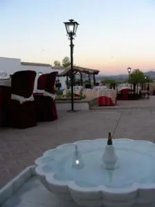 Fuente del patio de celebraciones del hotel